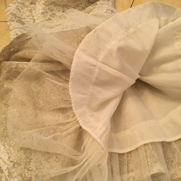 Girls dress size 6 - Picture 6 of 7